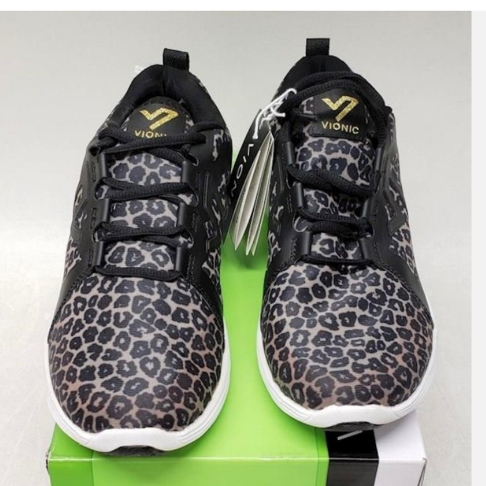 NEW in box Vionic Leopard Sneakers size 8.5
